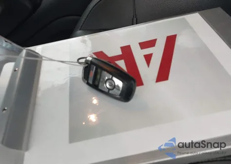 2018 Ford Mustang Ecoboost z USA, uszkodzony, nr VIN 1FA6P8TH9J5115583